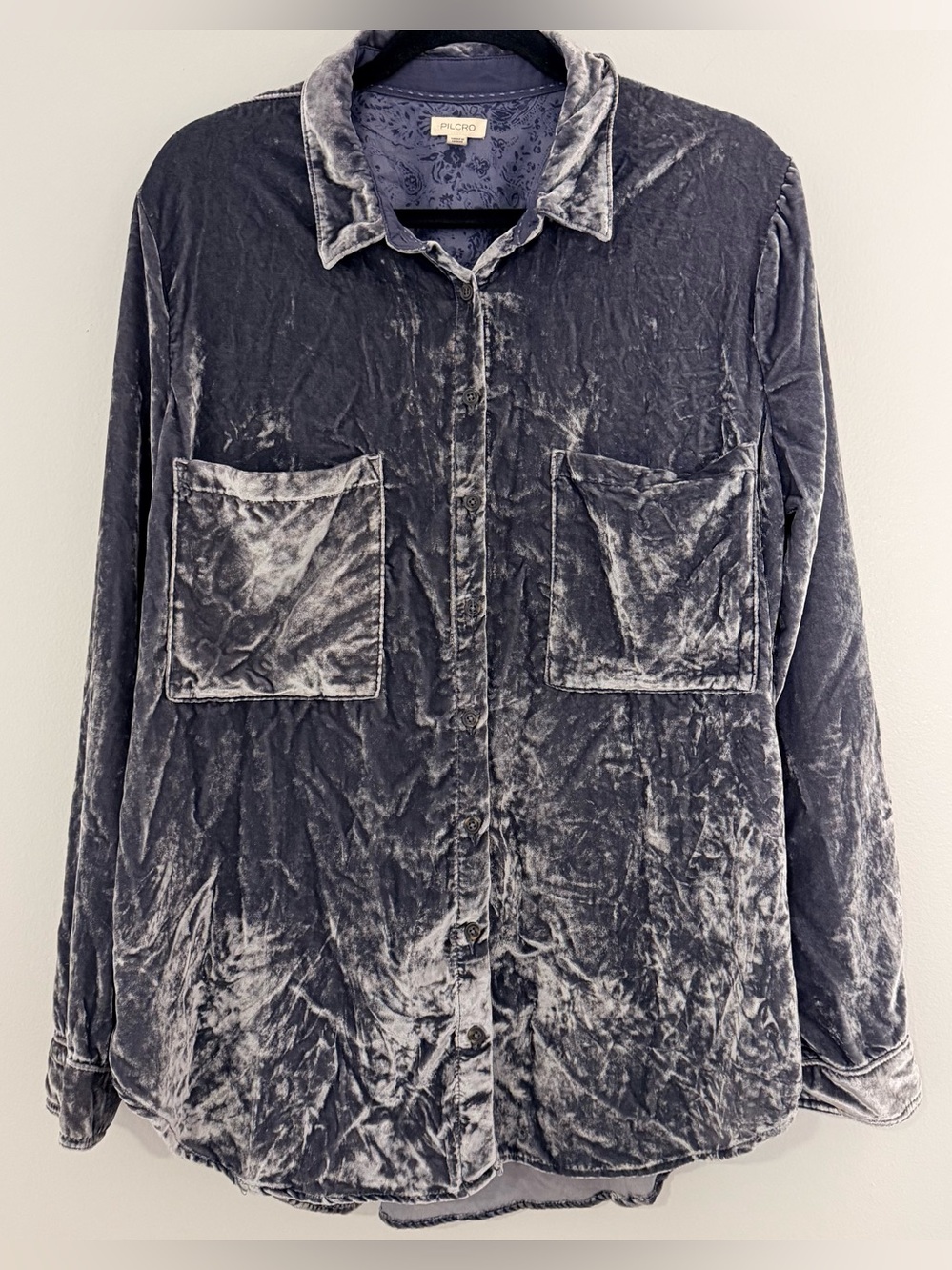 Anthropologie Pilcro Womens Gray Crushed Velvet Shirt XL Button
Up Relaxed Boho